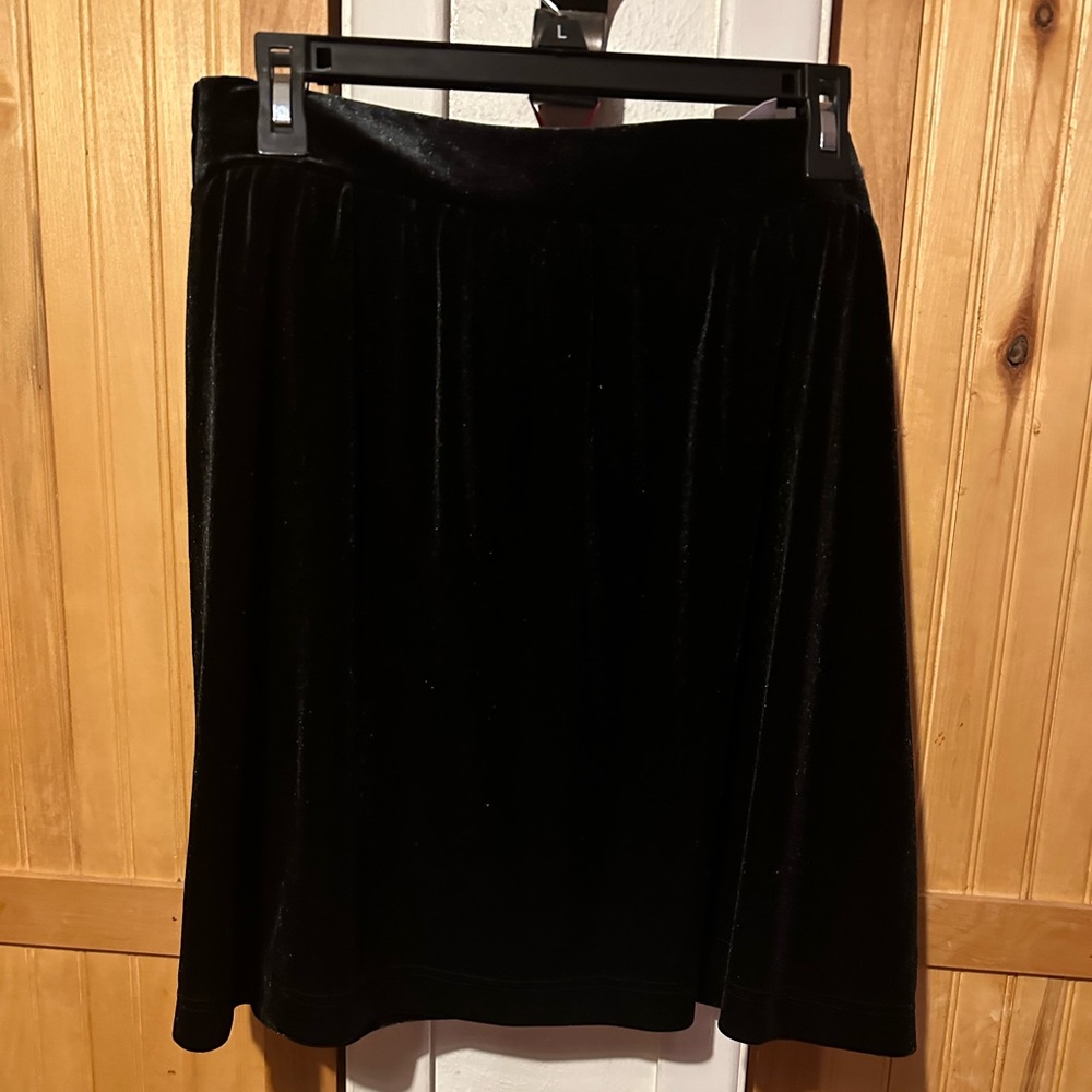 NWT Ann Taylor Loft Black Velvet Mini Skirt